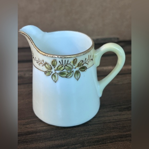 Vintage Hand Painted Nippon Sugar Bowl with Lid and Creamer Pitcher - Picture 7 of 11